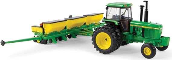 John Deere 1/64 Scale 4450 Tractor with 7200 Planter Prestige Collection 14+