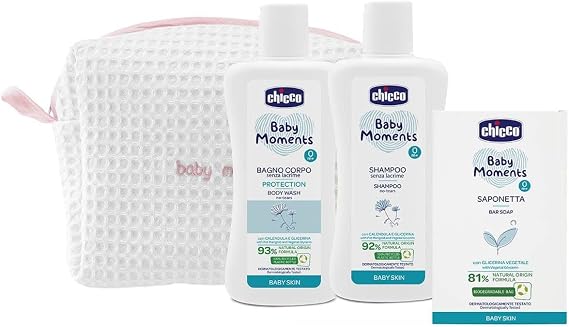 Chicco Baby Moments Neonatal Hygiene Set consisting of body bath shampoo and soap suitable for sensitive children's skin BeautyBauty Bag with zipper gift idea gift box 0