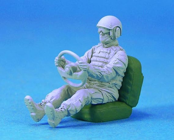 1/35 Resin Figure Model kits GK US Stryker Driver Unassembled and Unpainted kit