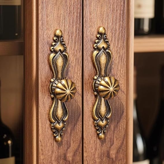 MFYS Retro Cabinet Pulls Handle French Antique Bronze Drawer Pull Handle Vintage Brass Back Plate Dresser Handles (1, Small Backplate with knob)