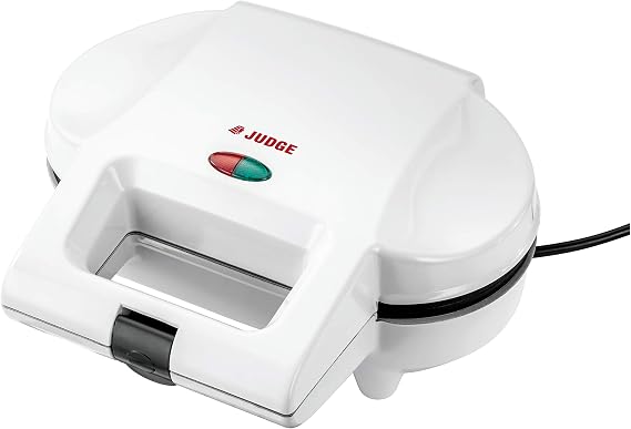 Judge Double Pie Maker with Pastry Cutter and Non-Stick Plates for 2 Deep Pies, Gift Boxed, Compact Size 24cm x 27cm x 12cm 1000W