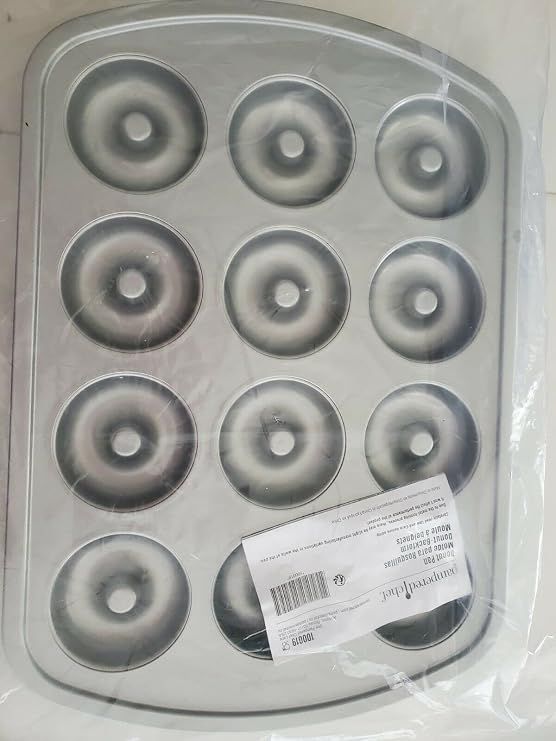 PAMPERED CHEF DONUT PAN 100019. JUST RELEASED SUMMER 2018. pampered chef donut pan