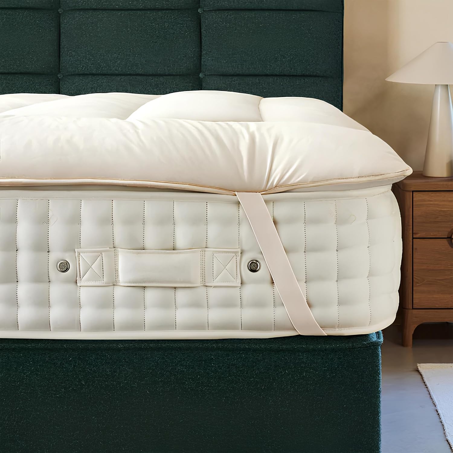 Woolroom Organic Mattress Topper Double Bed 5-7 cm - 1300gsm Certified Hypoallergenic British Wool 300tc Organic Cotton Bed Bug Resistant Luxurious Extra Comfort